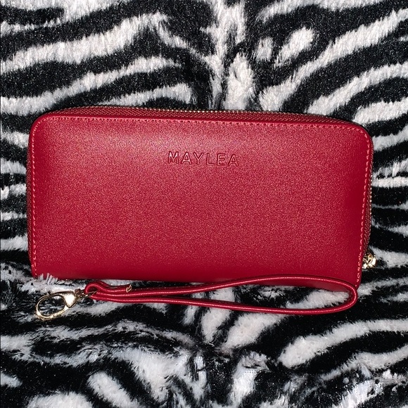 Never Used/New Edition Clutch Wallet - Picture 2 of 8